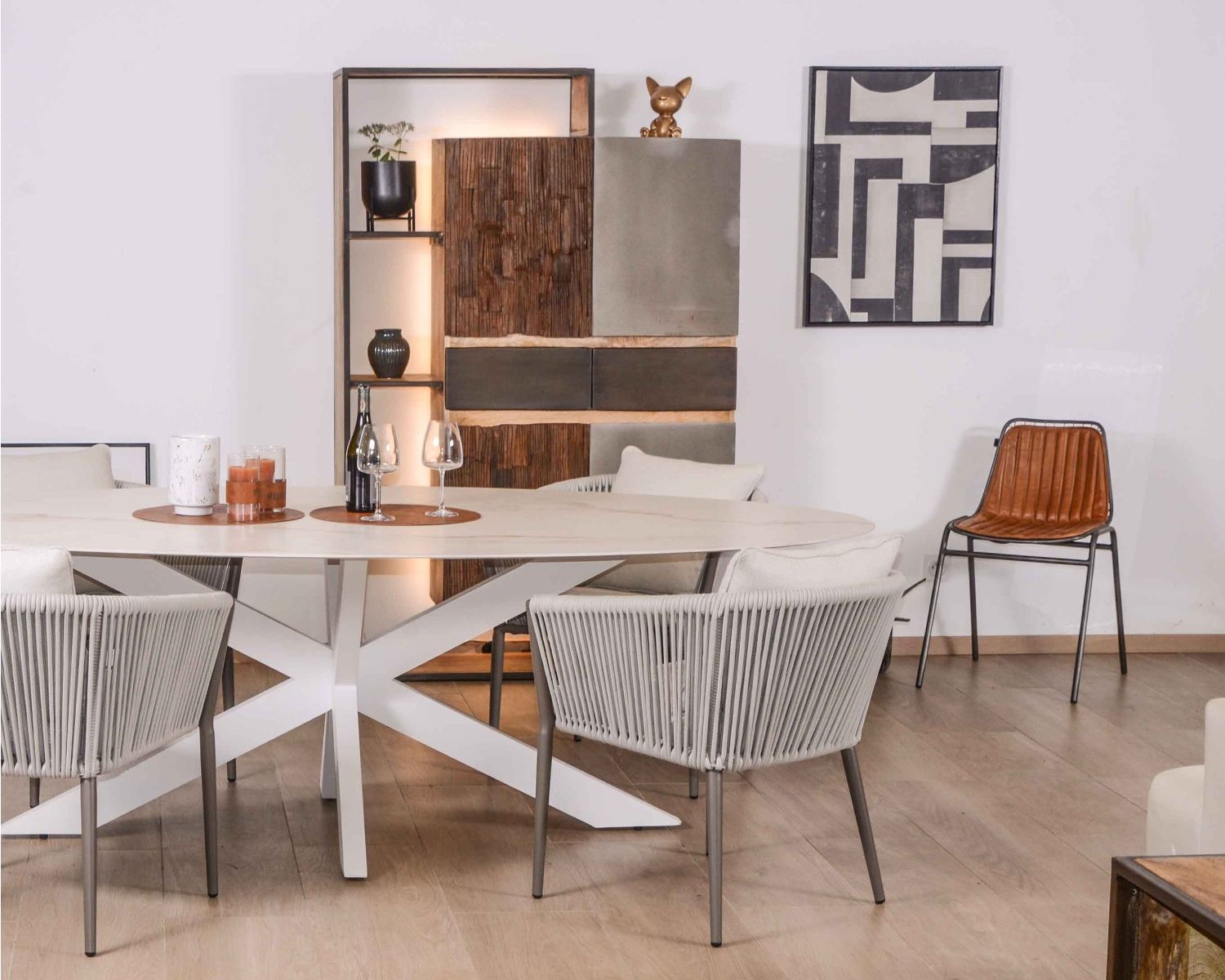 Armoire contemporaine avec LED "Mezzo" en bois métal et ciment