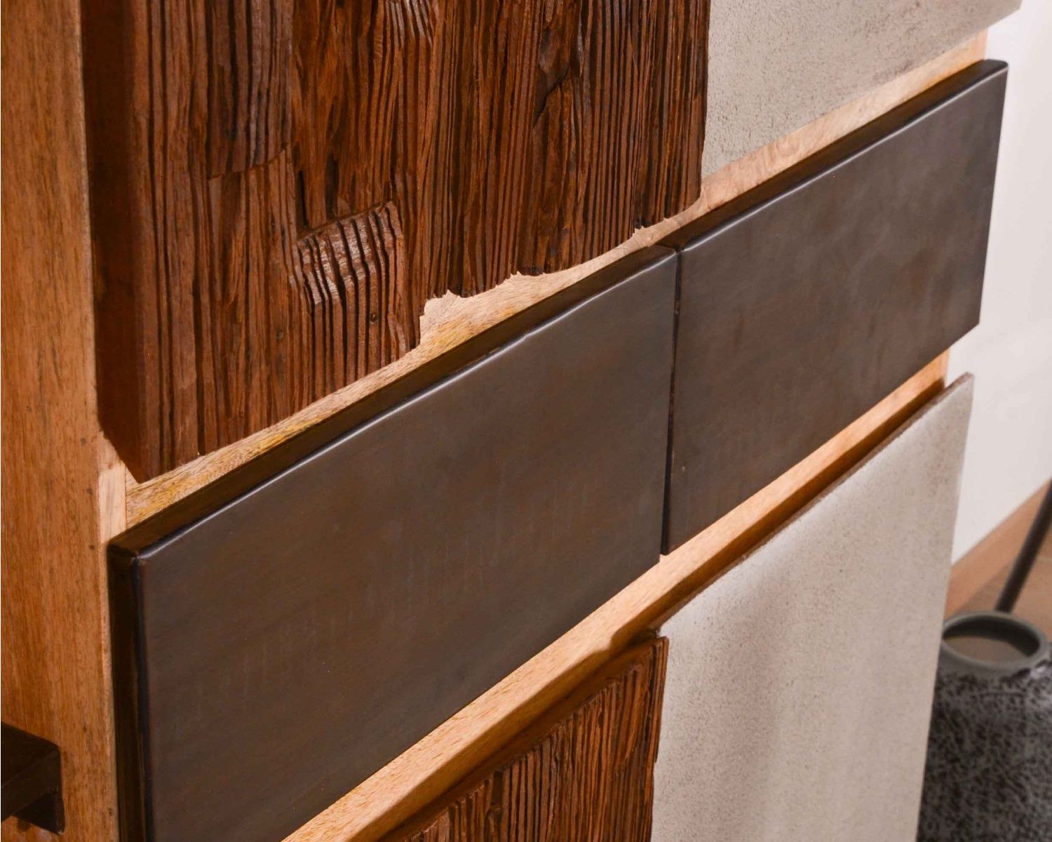 Armoire contemporaine avec LED "Mezzo" en bois métal et ciment