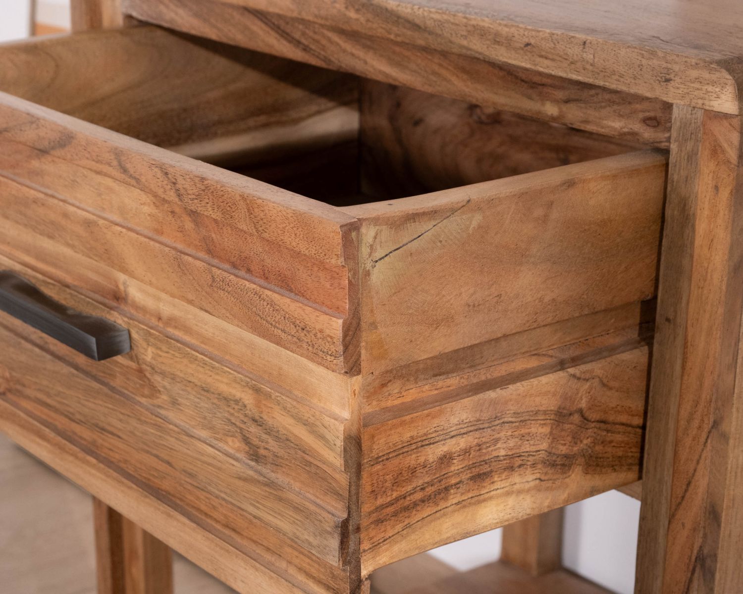 Table de chevet ou d'appoint en acacia avec tiroir "Conoa"