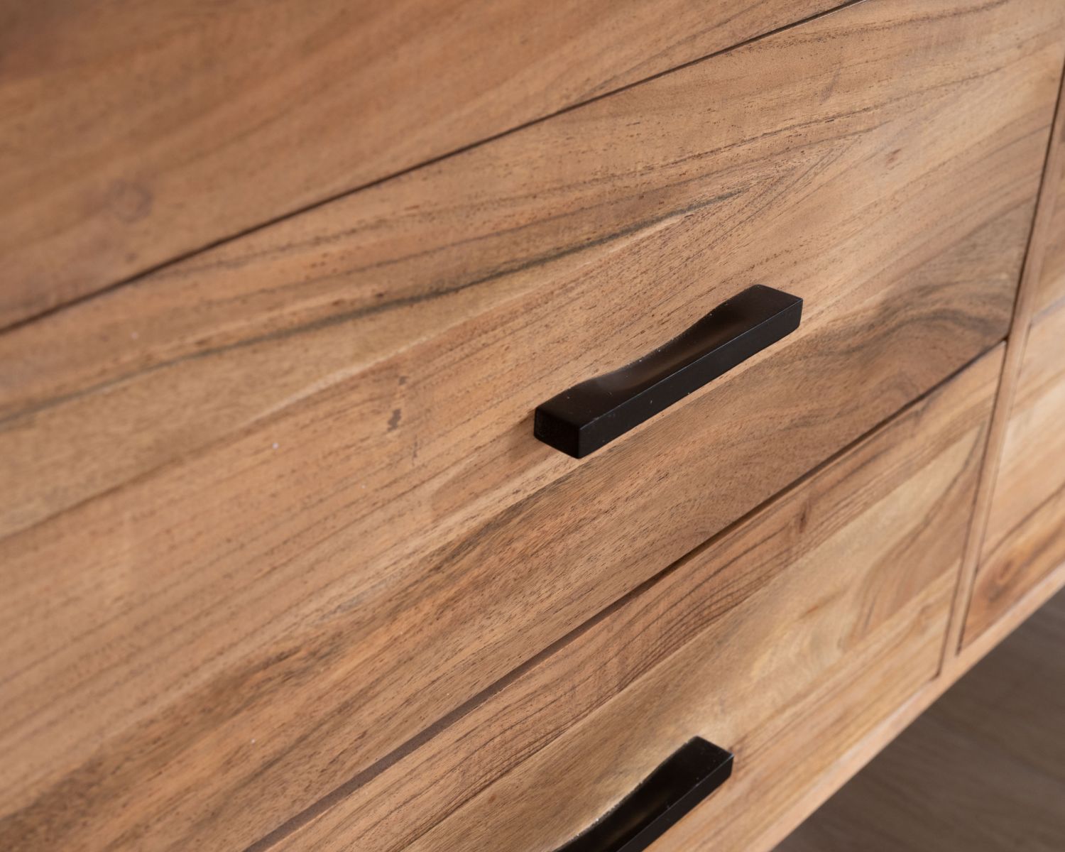 Commode 6 tiroirs "Conoa" acacia et pieds métal noir