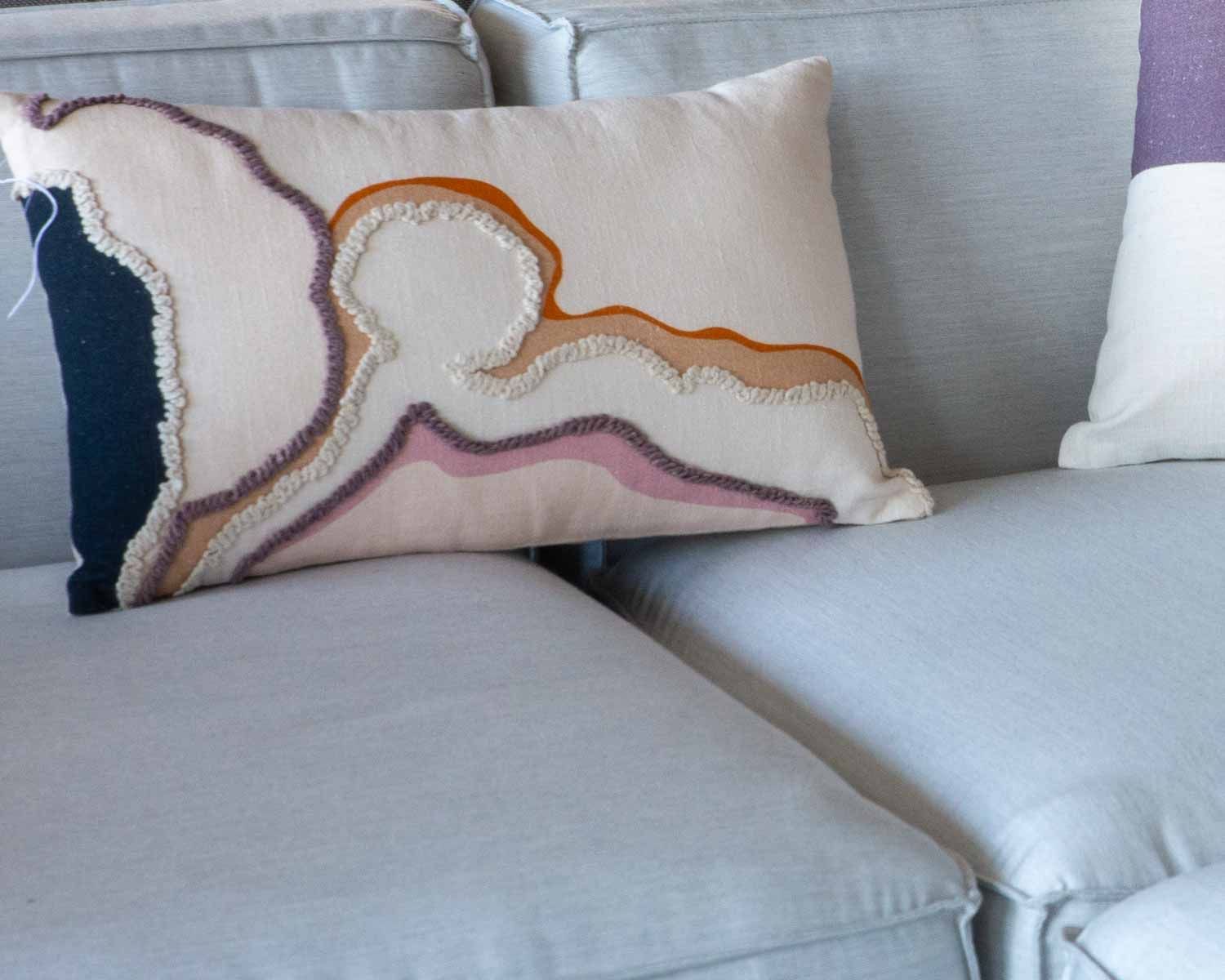 Coussin en tissu motif brodé et imprimé "Matis" 50 x 30 cm