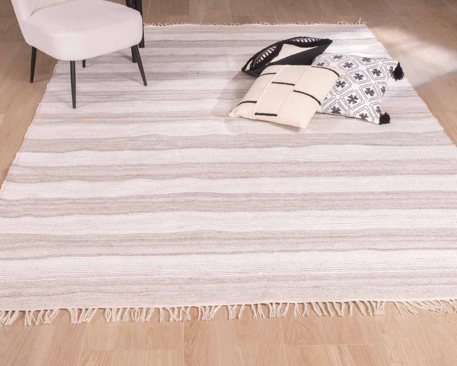 Grand tapis avec franges rayé coloris clairs "Chart" format 300x200cm