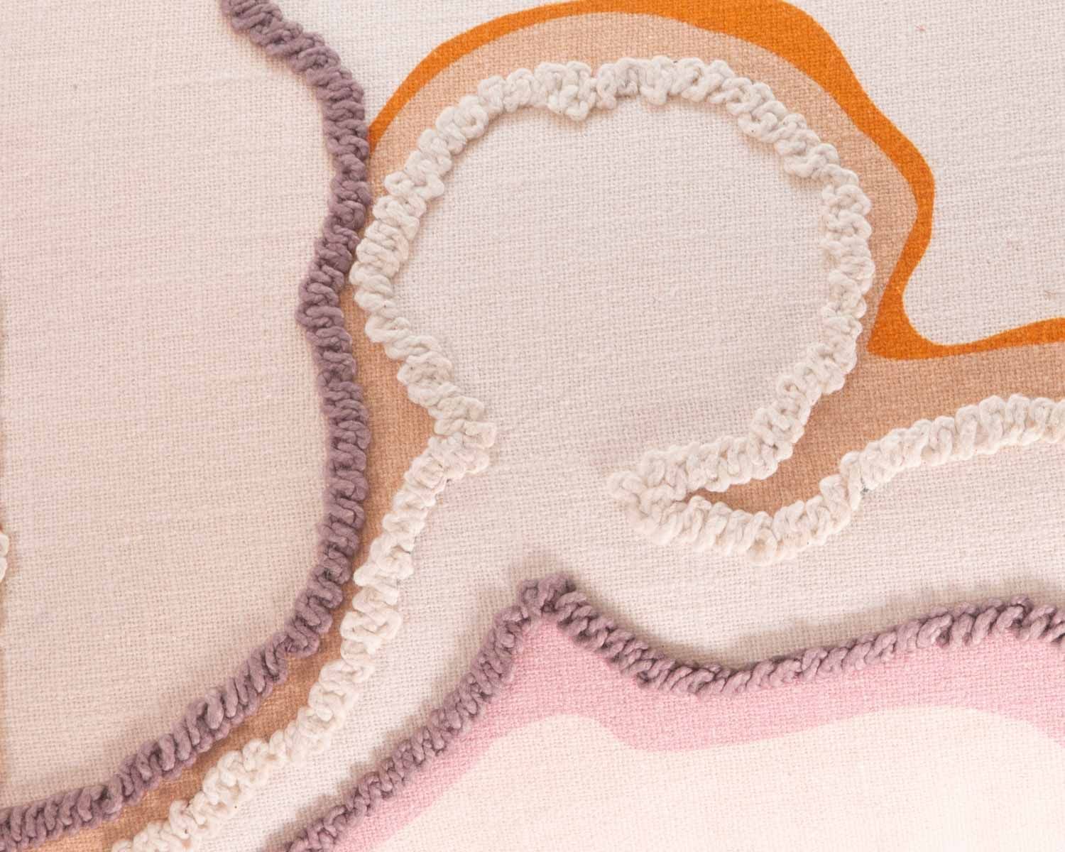 Coussin en tissu motif brodé et imprimé "Matis" 50 x 30 cm