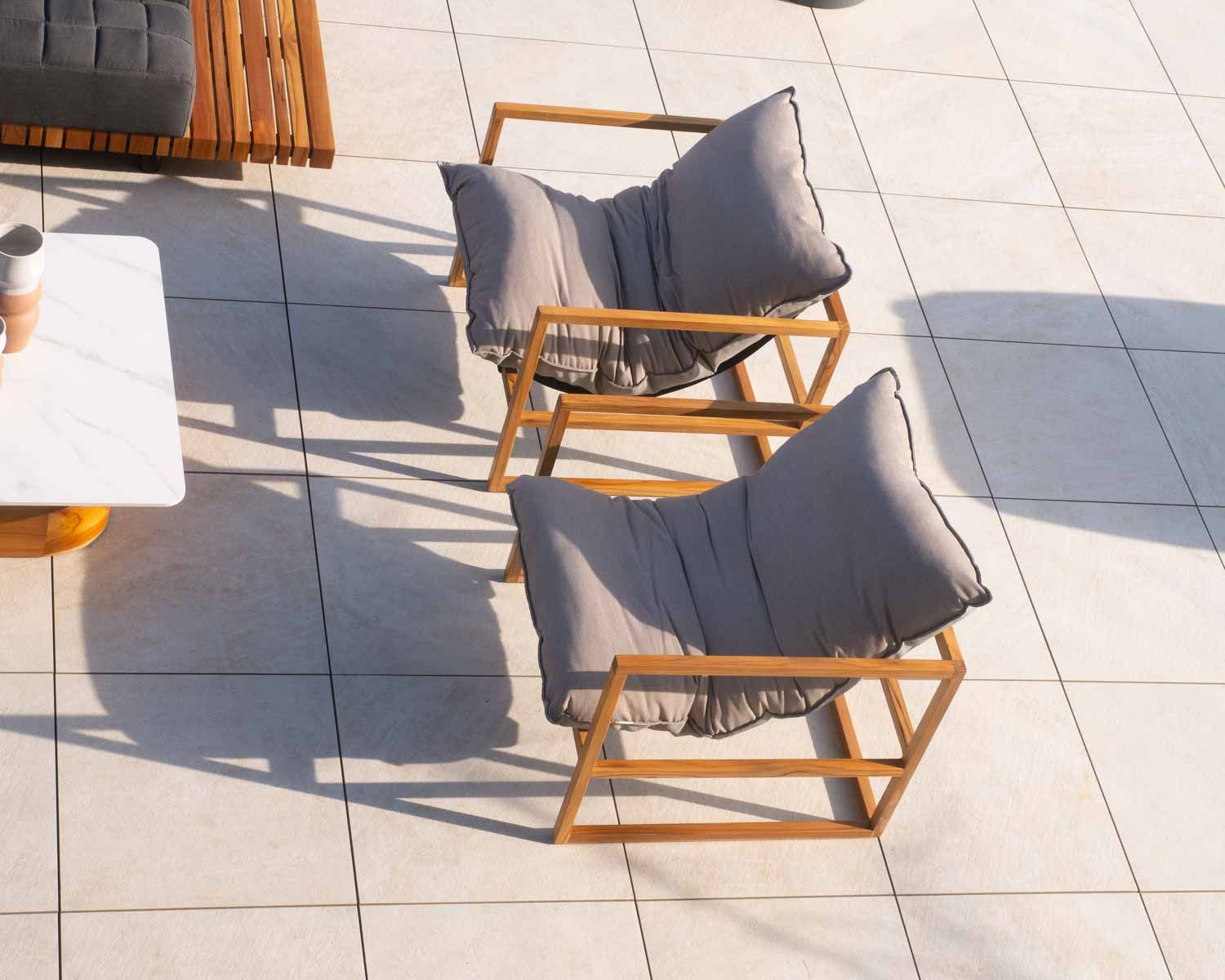 Fauteuil de jardin relax teck et tissu Sunbrella Taupe "Maluku Island"