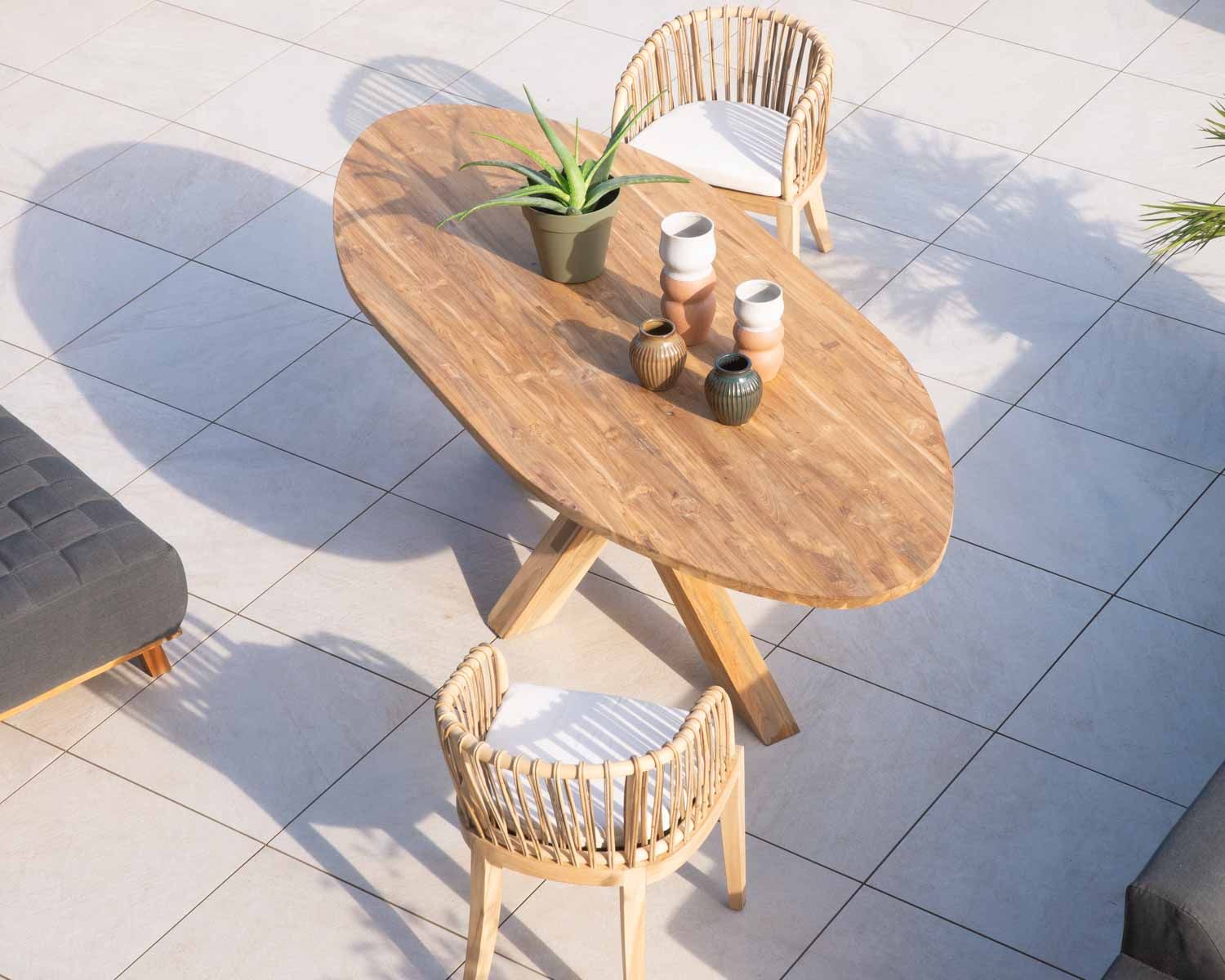 Chaise de jardin en teck et rotin "Wilma"