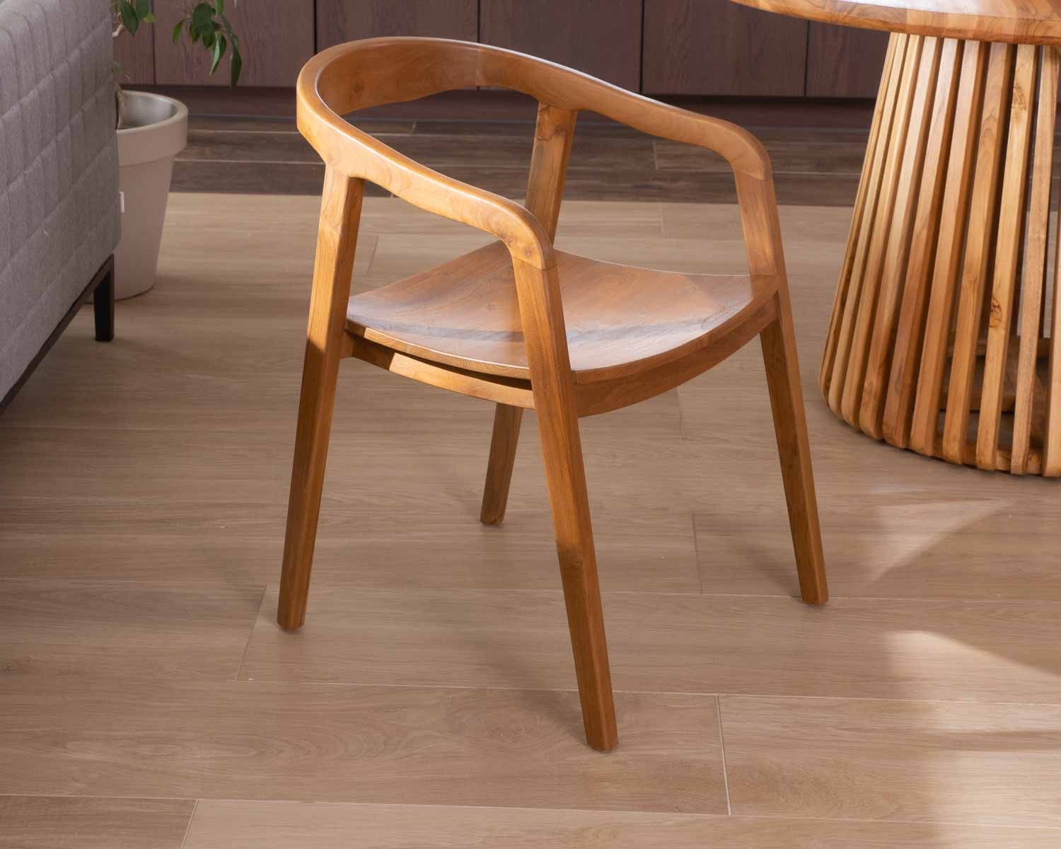 Chaise de repas en teck design esprit retro "Juan"
