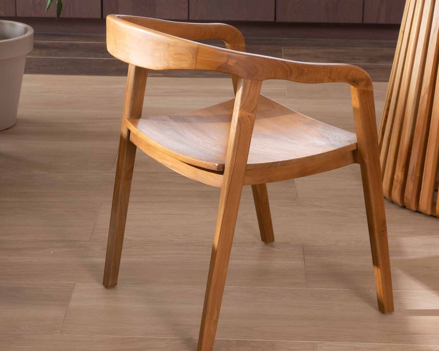 Chaise de repas en teck design esprit retro "Juan"