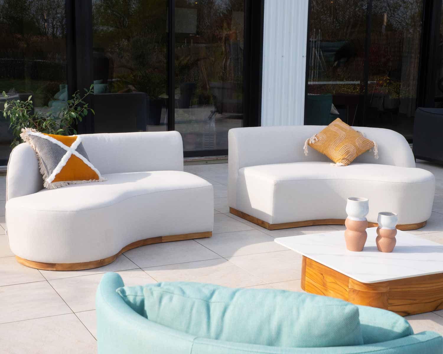 Canapé d'extérieur incurvé tissu haut de gamme spécial extérieur écru "Kacang"