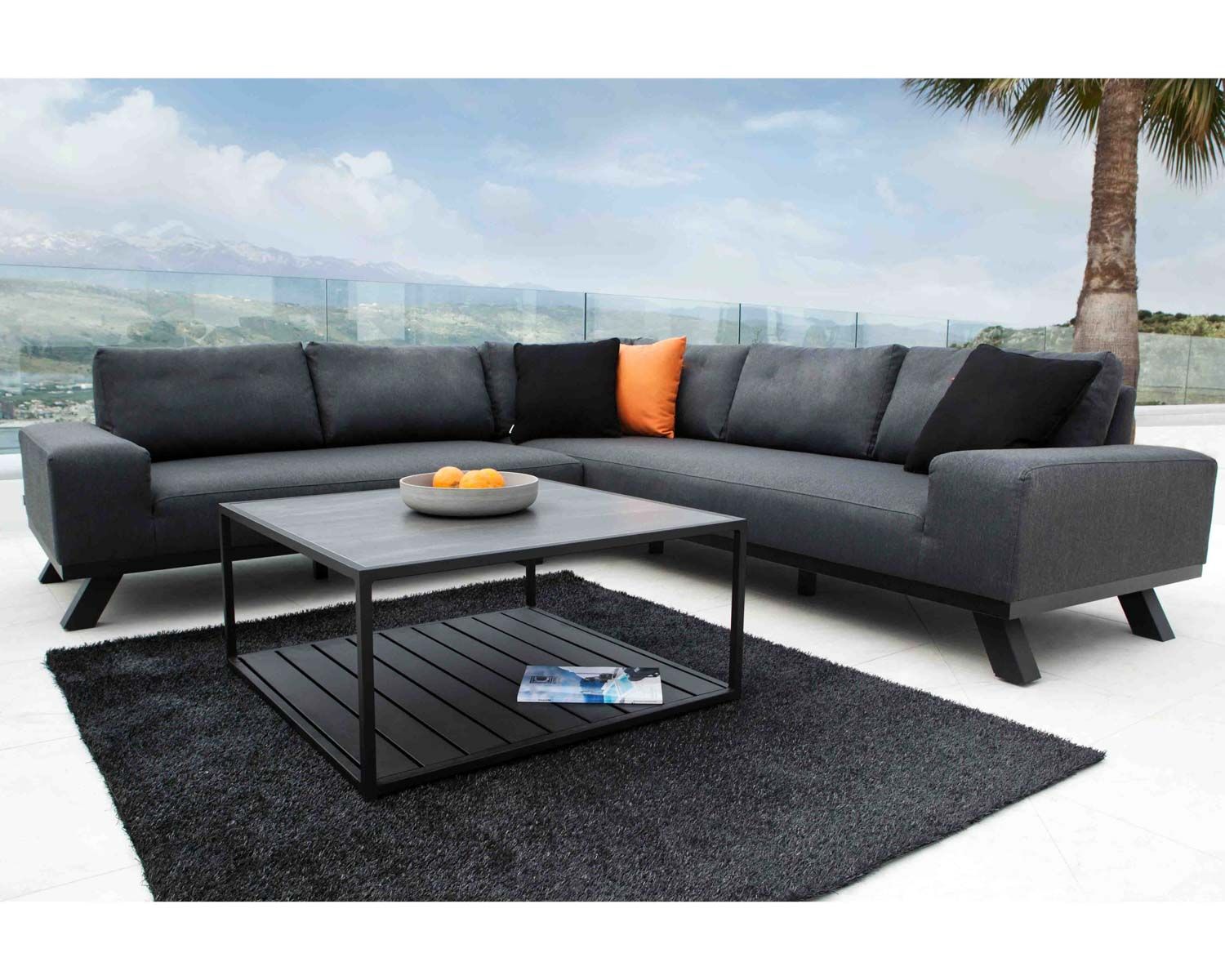 Canapé d'angle extérieur anthracite et noir tissu Sunbrella "Nusa Pedina"