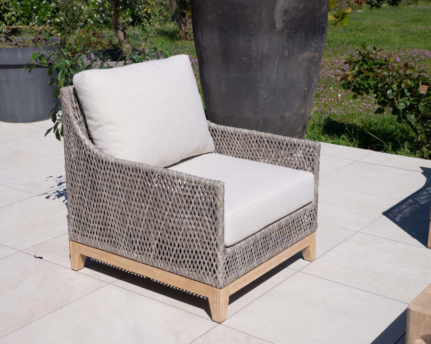 Ensemble de jardin tressé en teck et tissu haut de gamme chiné "Porticcio"