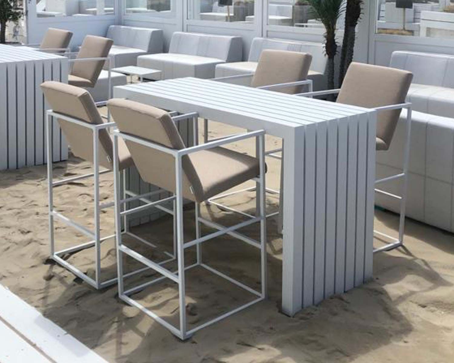 Table haute design en aluminium blanc 160cm "Java Island"
