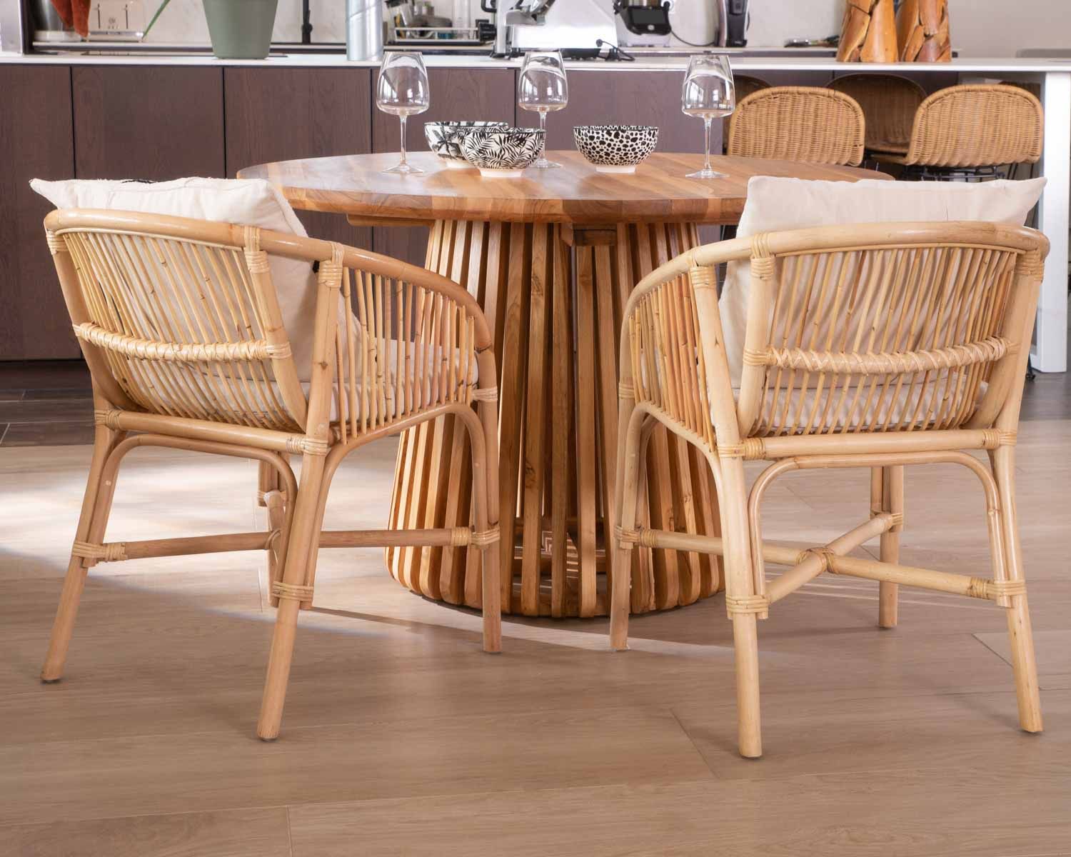 Table ronde en teck pied central 120 cm " Dutipi"