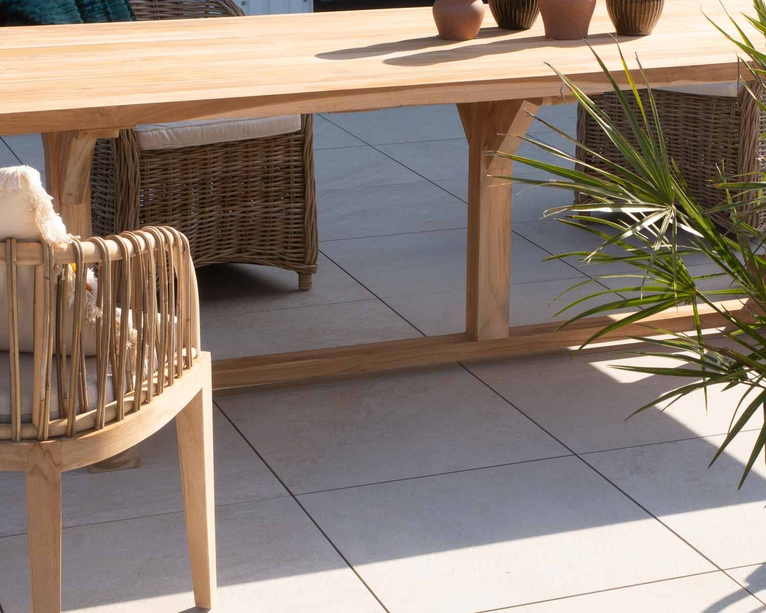 Table de repas extérieure rectangulaire en teck recyclé 260cm "Balangan Beach"