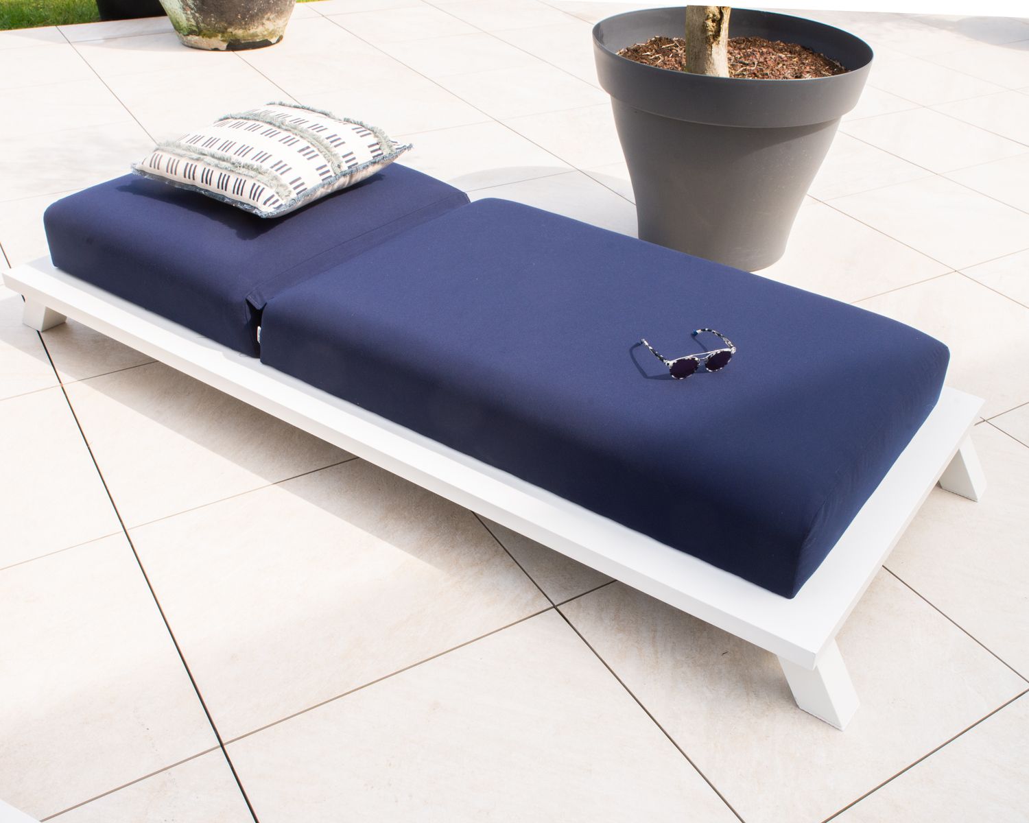 Transat haut de gamme bleu et blanc "Nusa Pedina" tissu Sunbrella