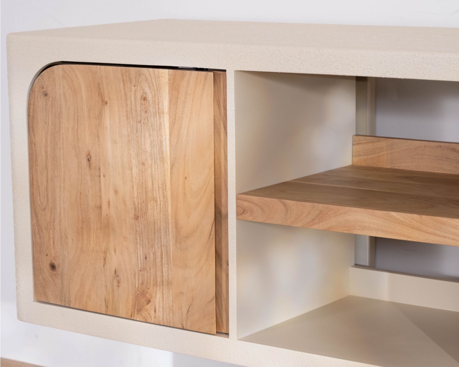 Meuble sous vasque 140 cm à suspendre "Miona" design organique aspect béton sablé
