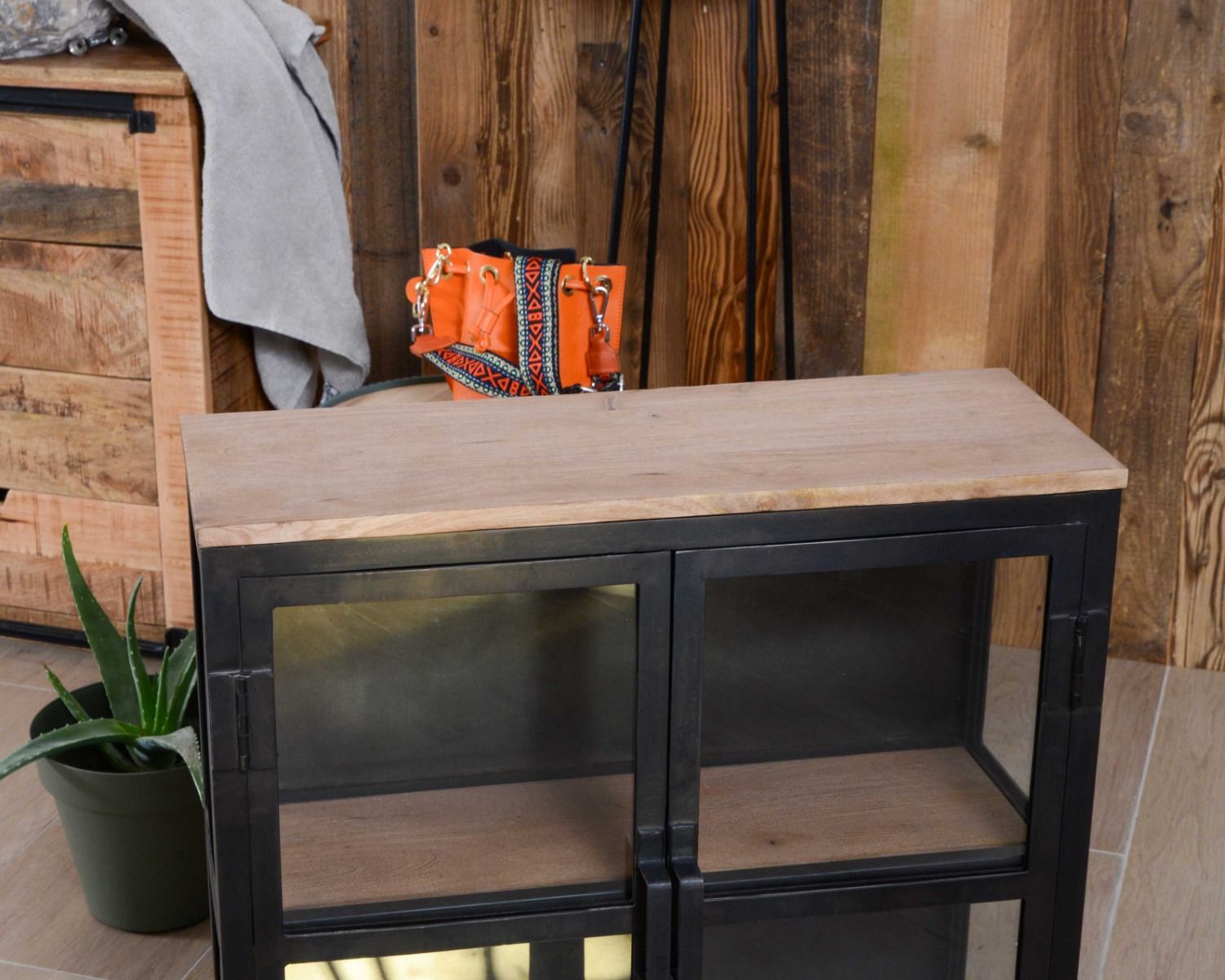 Vitrine 2 portes en métal anthracite et verre "Black Cook"