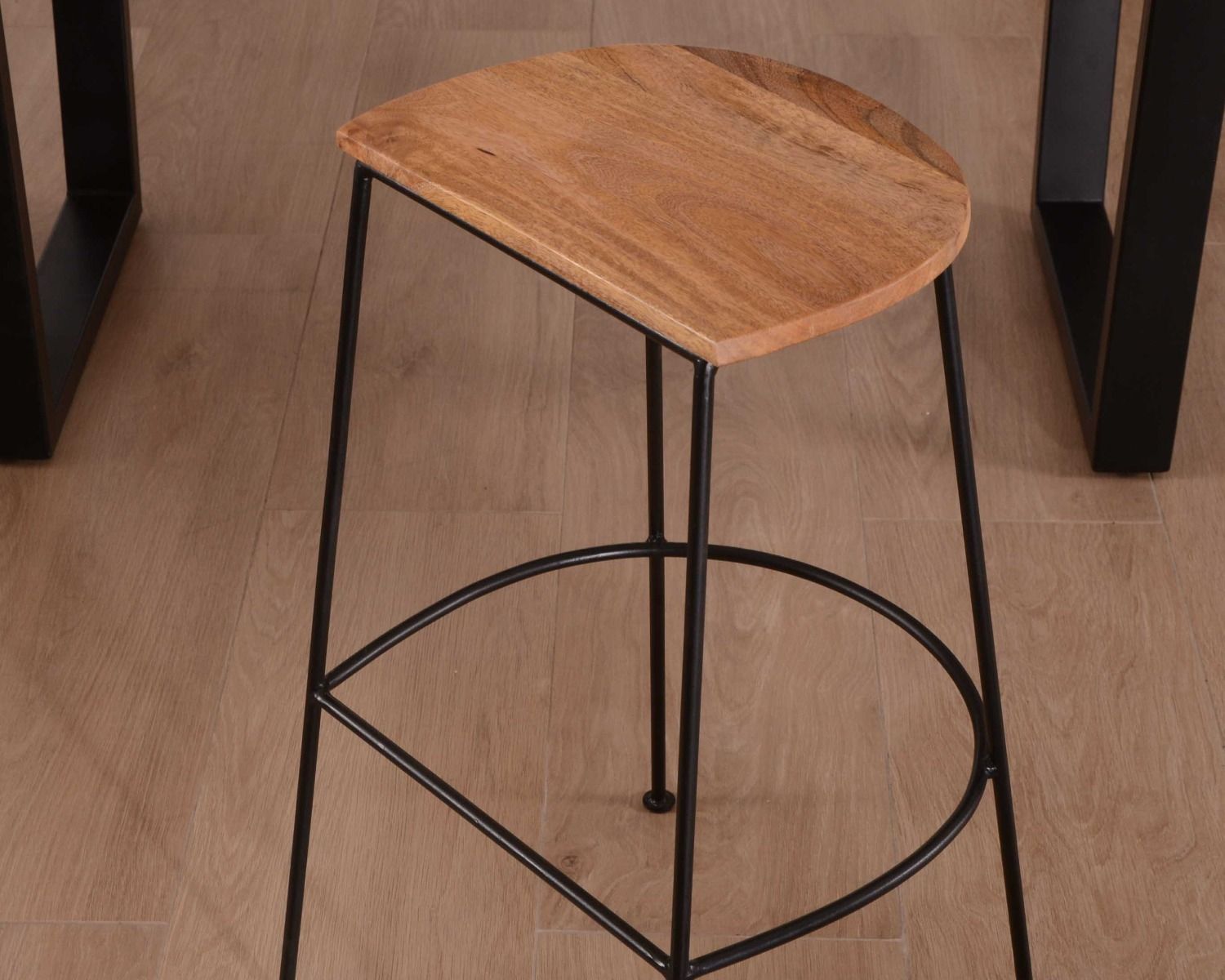 Tabouret de bar métal et bois "Caractère"