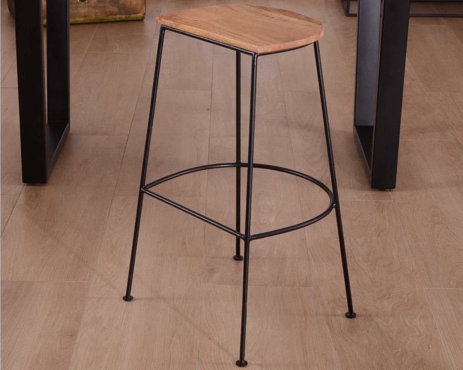 Tabouret de bar métal et bois "Caractère"