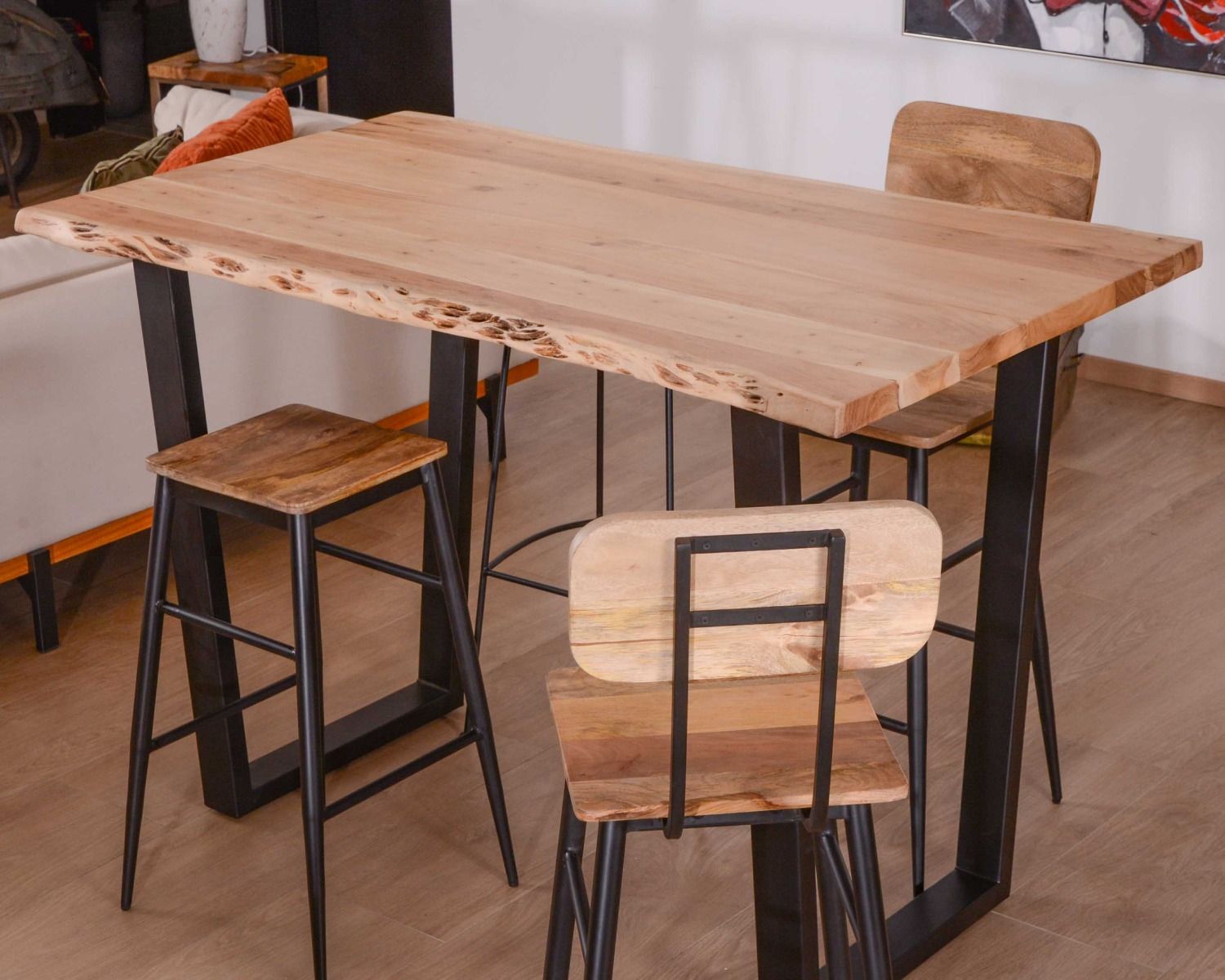 Lot de 2 chaises de bar avec dossier métal et bois "Atelier Kraft"