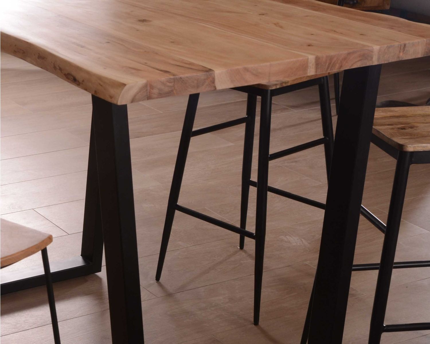 Table de bar 150x90 métal et acacia massif naturel "Jaffna"