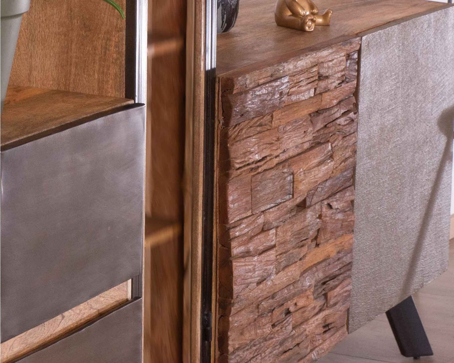 Vitrine buffet design "Mezzo" 3 portes 2 tiroirs bois métal et ciment