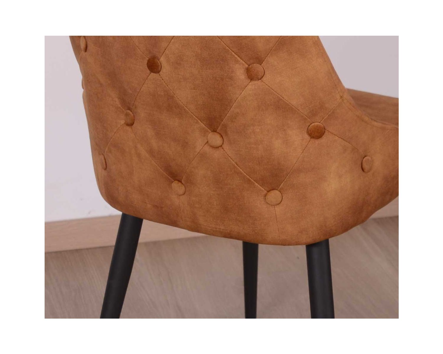 Lot de 2 chaises esprit vintage dos capitonnés couleur ocre "Casta"