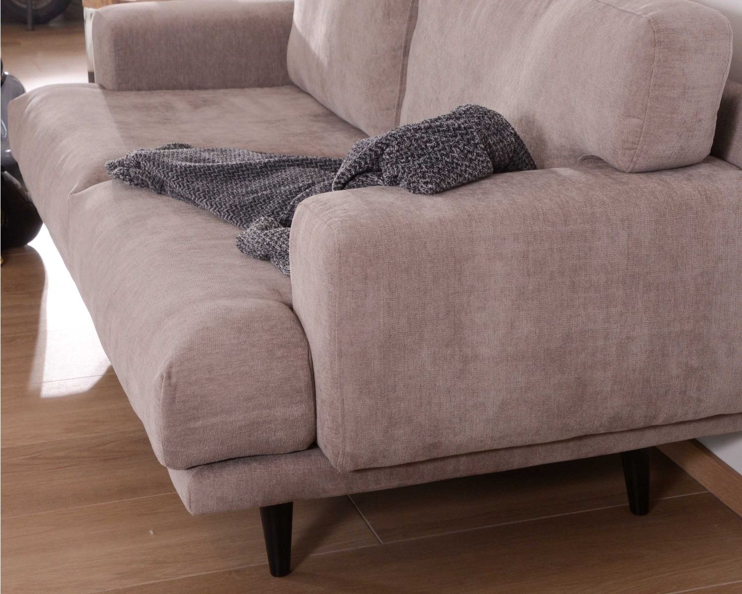 Canapé 2/3 places en tissu gris beige "Nogales" Casita 210cm