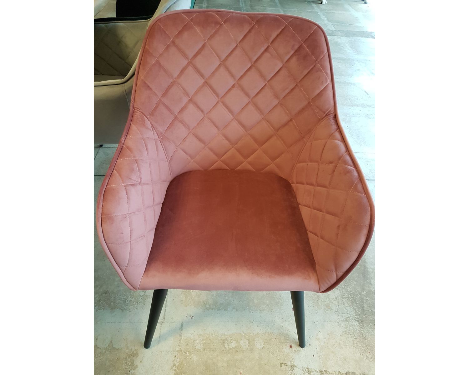 Chaise de repas accoudoir rose "Sando"