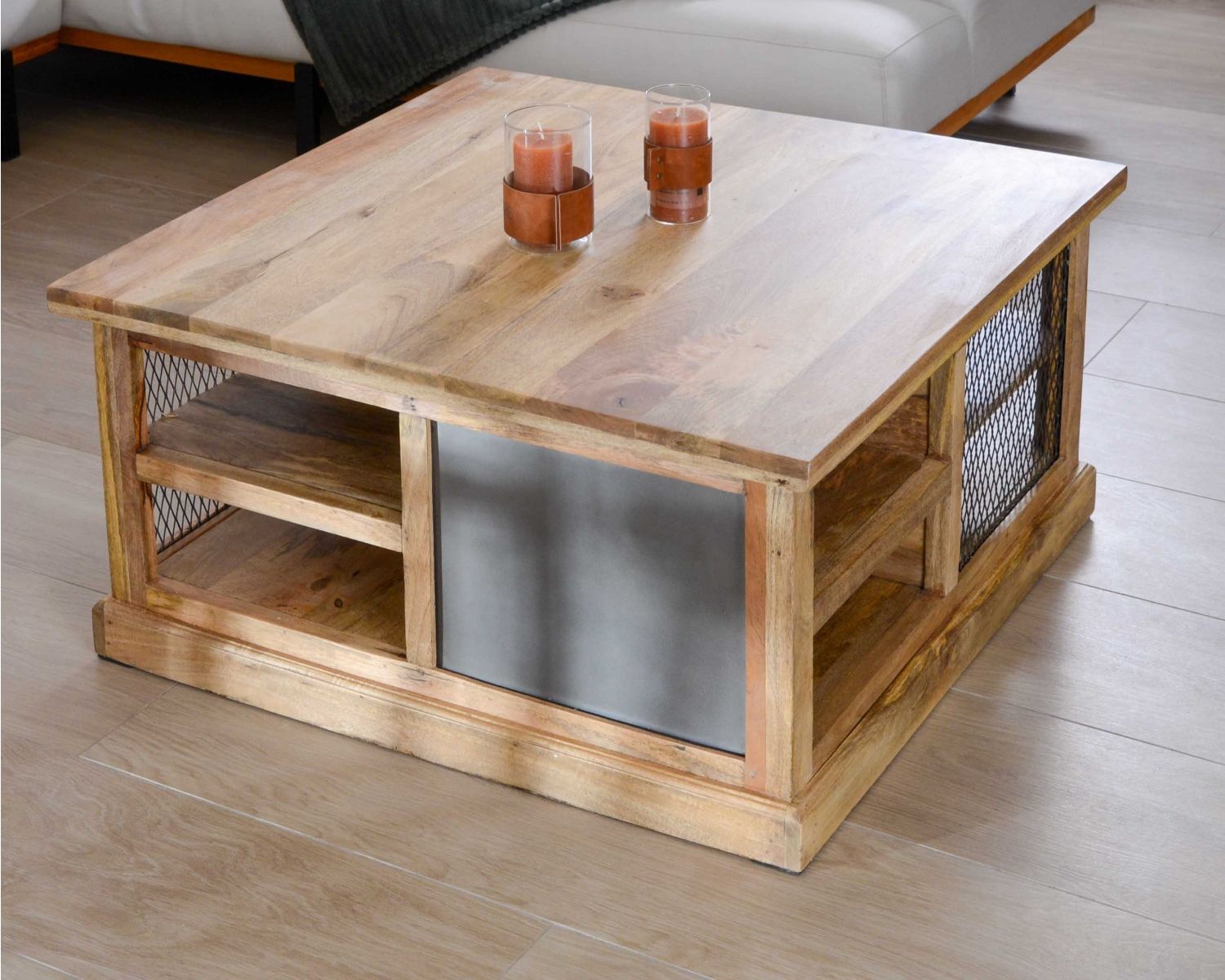 Table basse carrée avec rangements en métal et bois "Caractère"