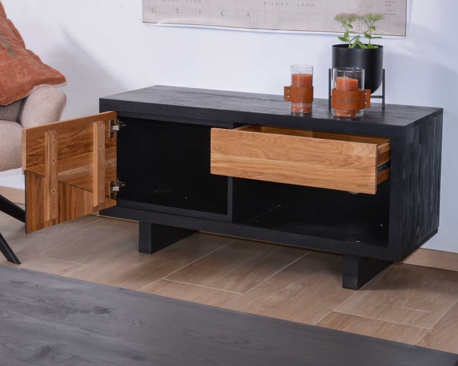 Meuble TV design bois massif noir et naturel "Flix" 119 cm