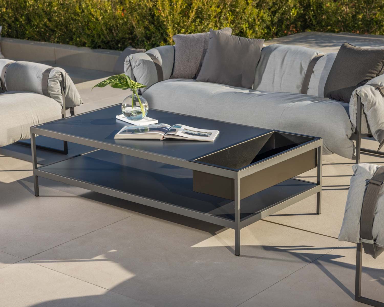 Canapé de terrasse 3 places matelassé tissu Sunbrella gris clair "Paquetage"