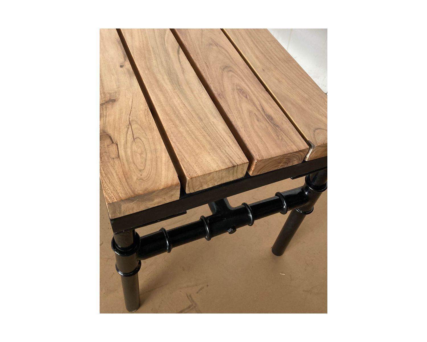 Banc industriel en bois d’acacia massif et métal "Garden"