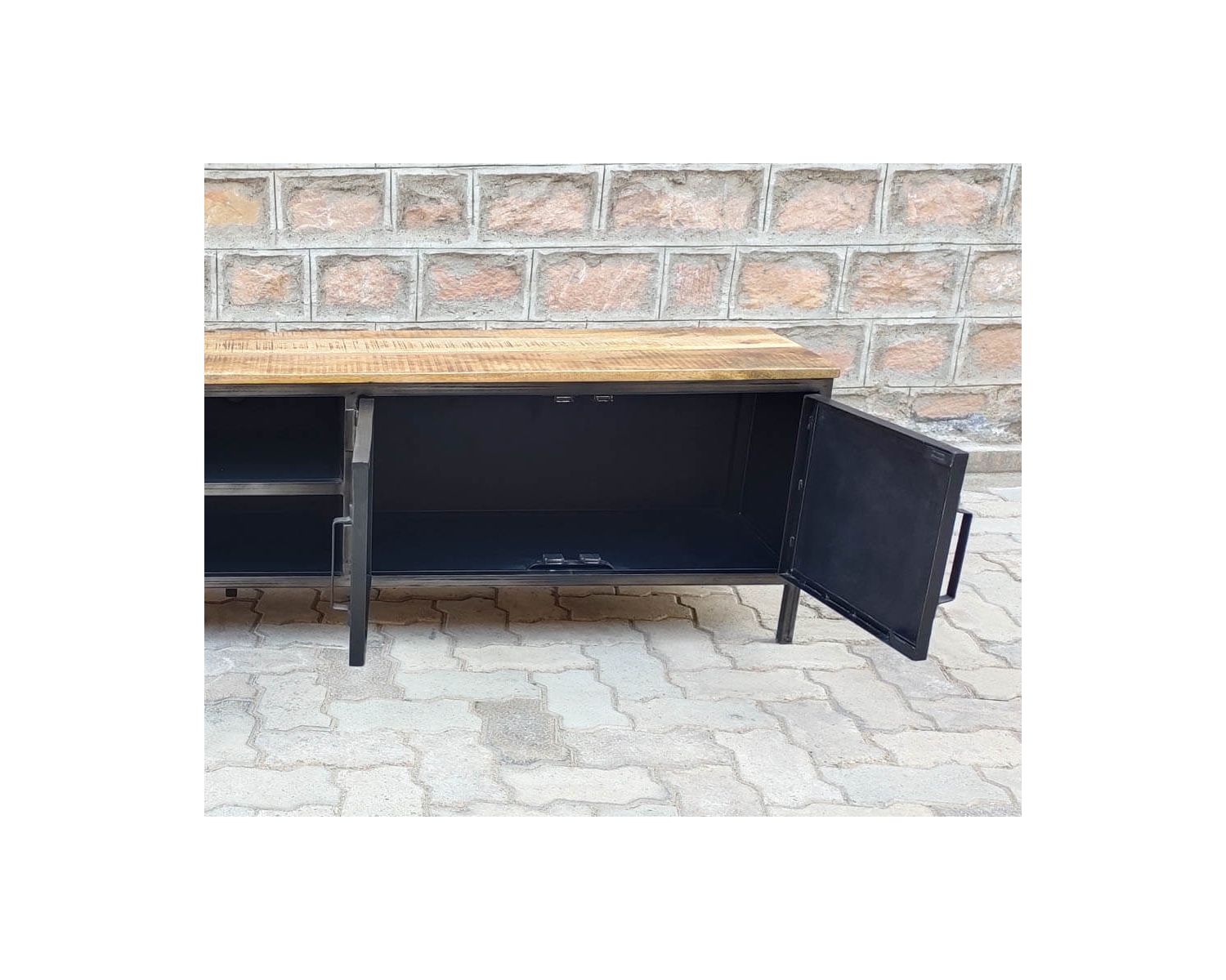 Meuble TV noir en métal et bois "Dowtoun" style atelier 220 cm