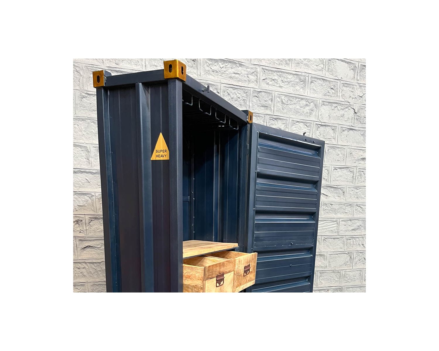 Meuble bar container esprit récup en métal bleu nuit et bois "Crazy" haut. 178cm