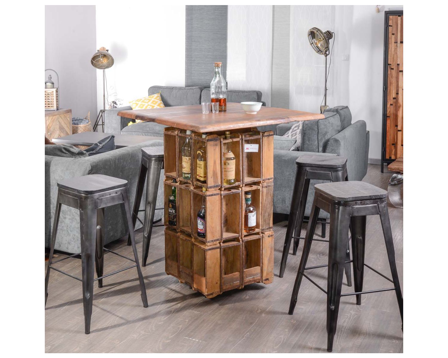 Bar snack en bois exotique recyclé sur roues "Népalaise"