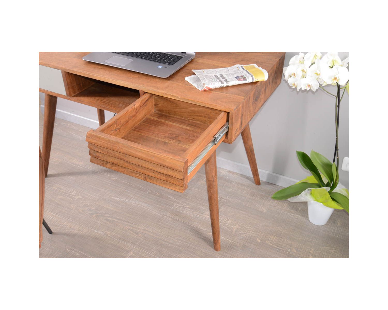 Bureau vintage en palissandre tiroirs gris et bois "Vintage grey"