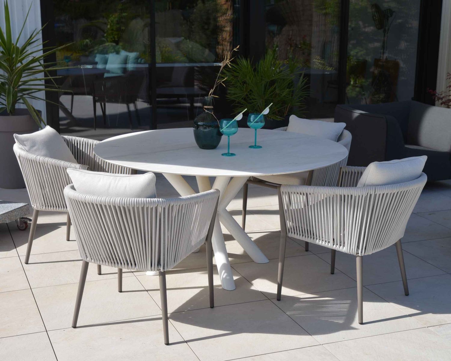 Lot de 2 chaises de jardin design tissu et alu champagne "Cheverny"