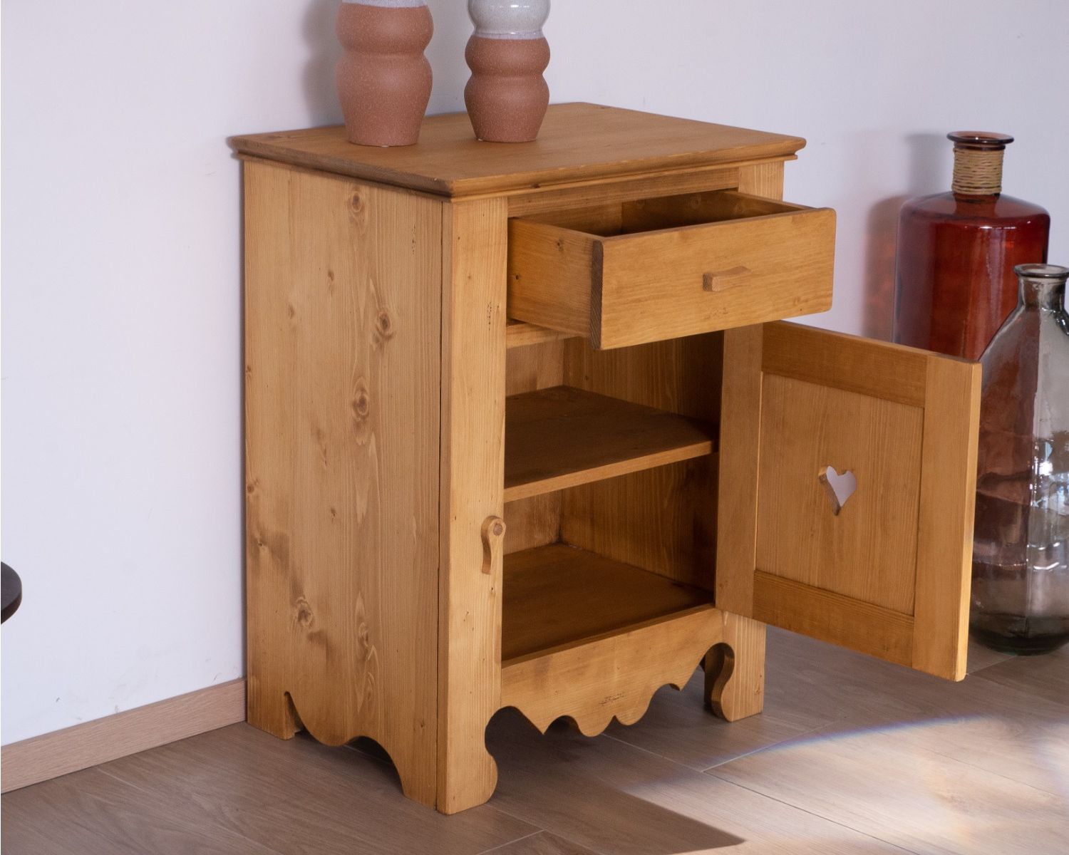 Confiturier 1 porte,1 tiroir pin massif  "P'tit Cœur"