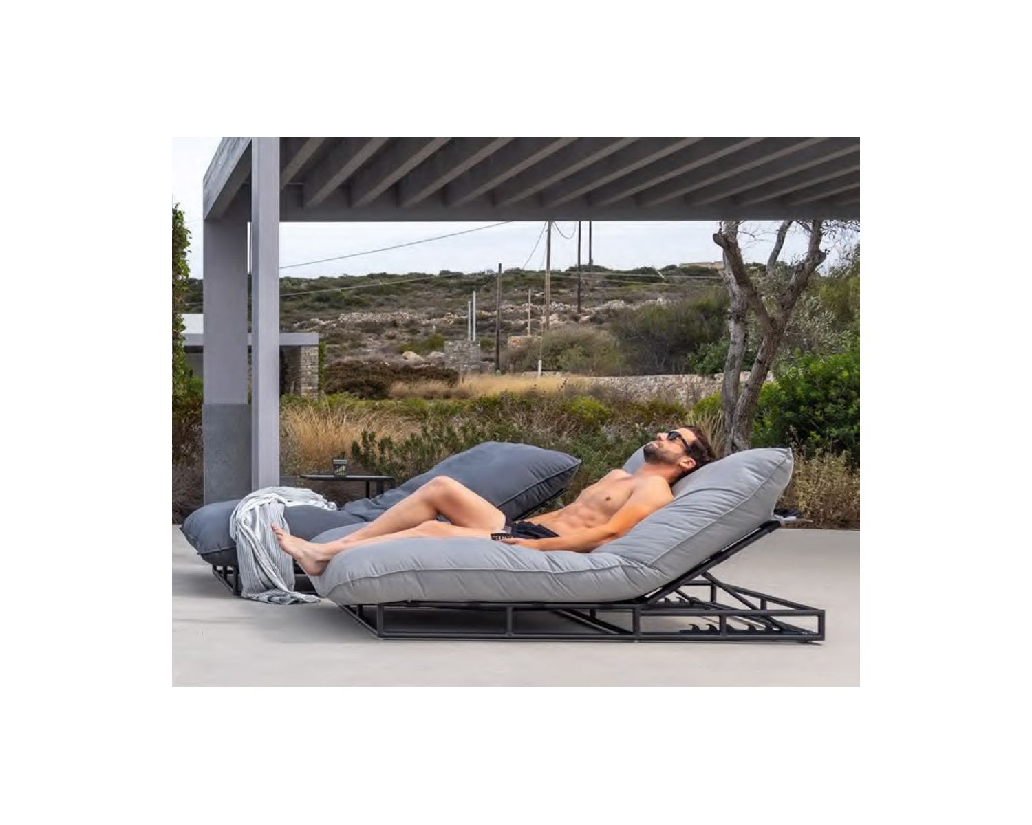 Bain de soleil double lounge en aluminium et tissu outdoor gris clair "Sipura Island"