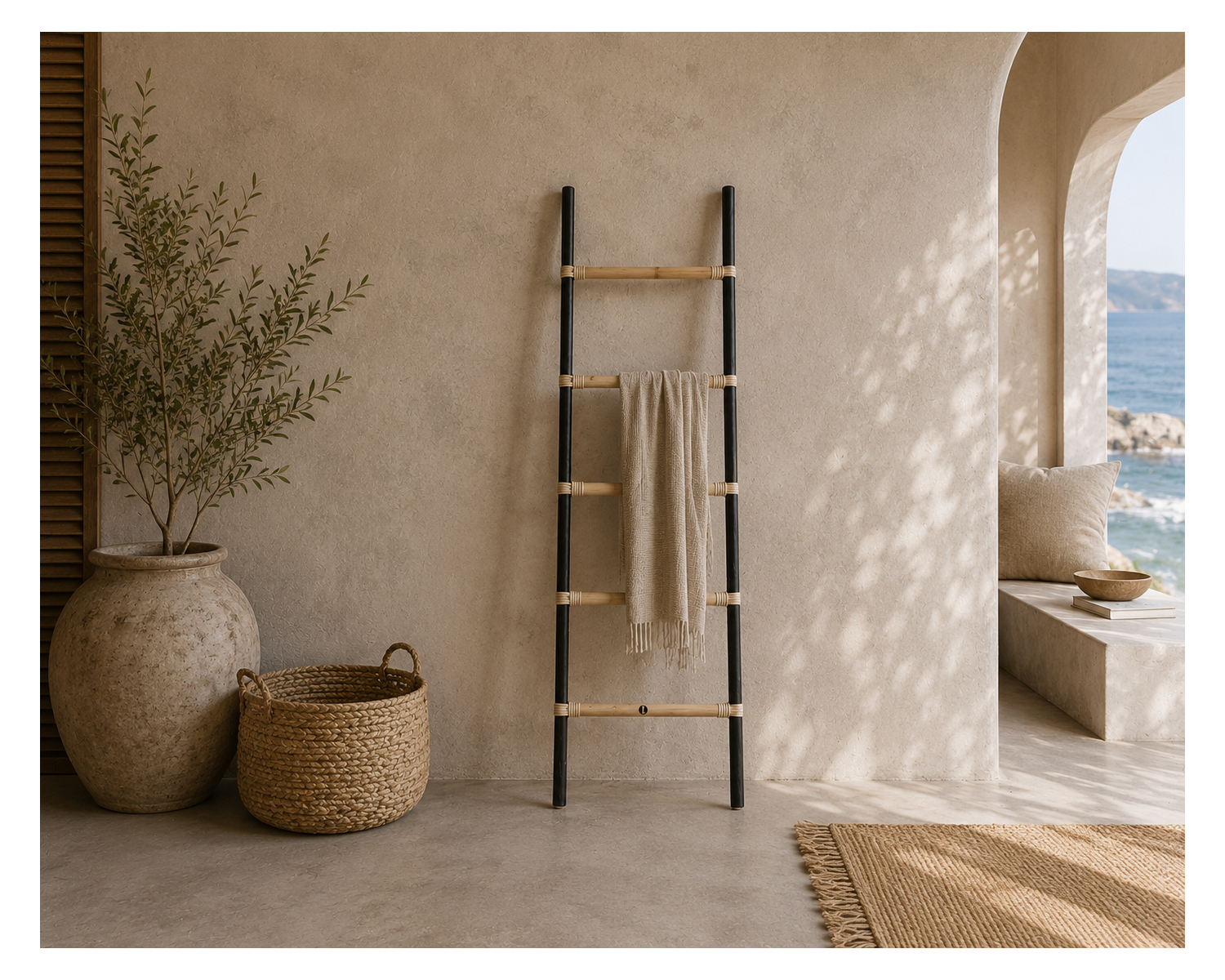 Echelle en rotin finition bicolore naturel et noir "Solira" 150 cm