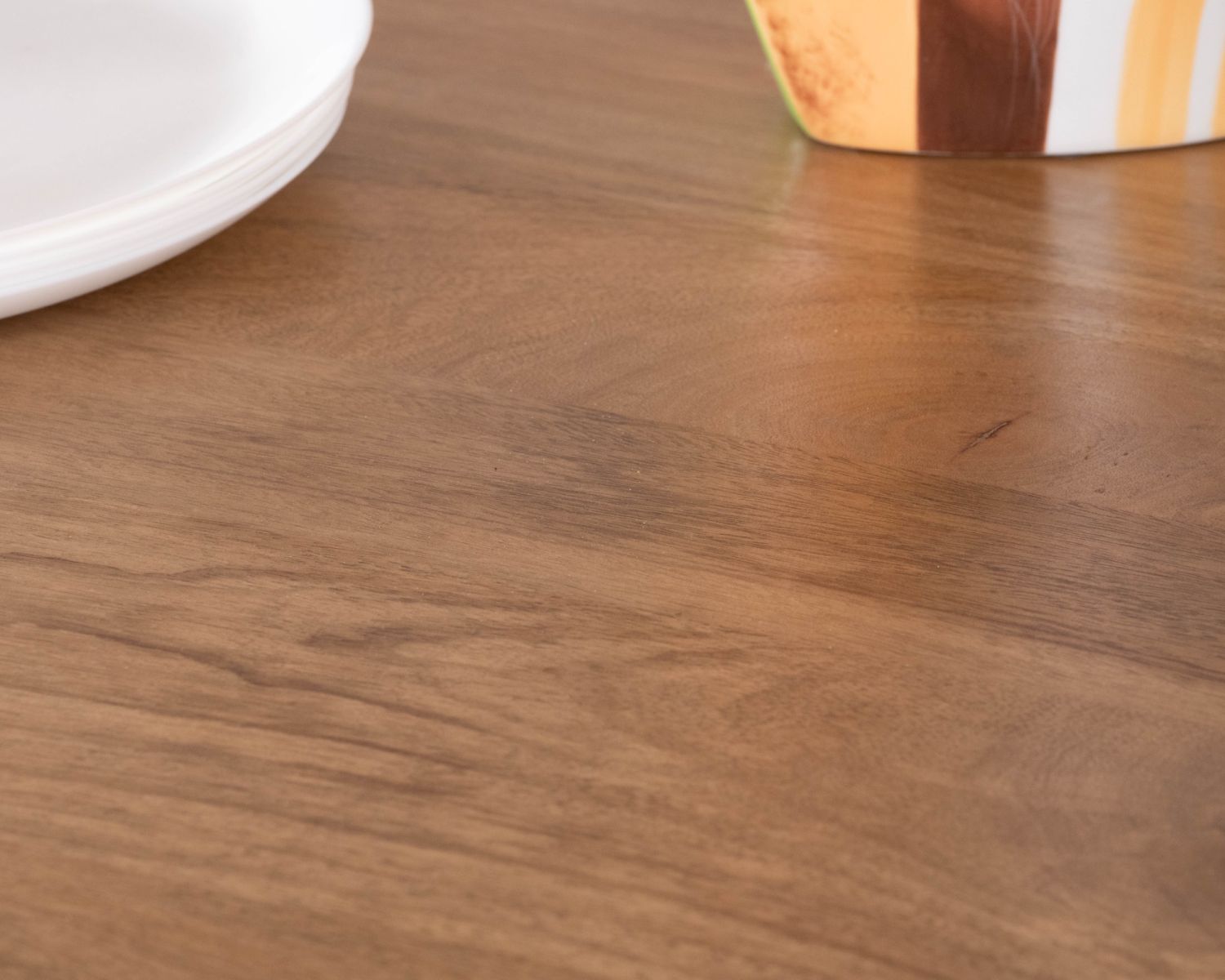 Table de repas extensible esprit rétro 180 cm en manguier massif naturel "Odely"