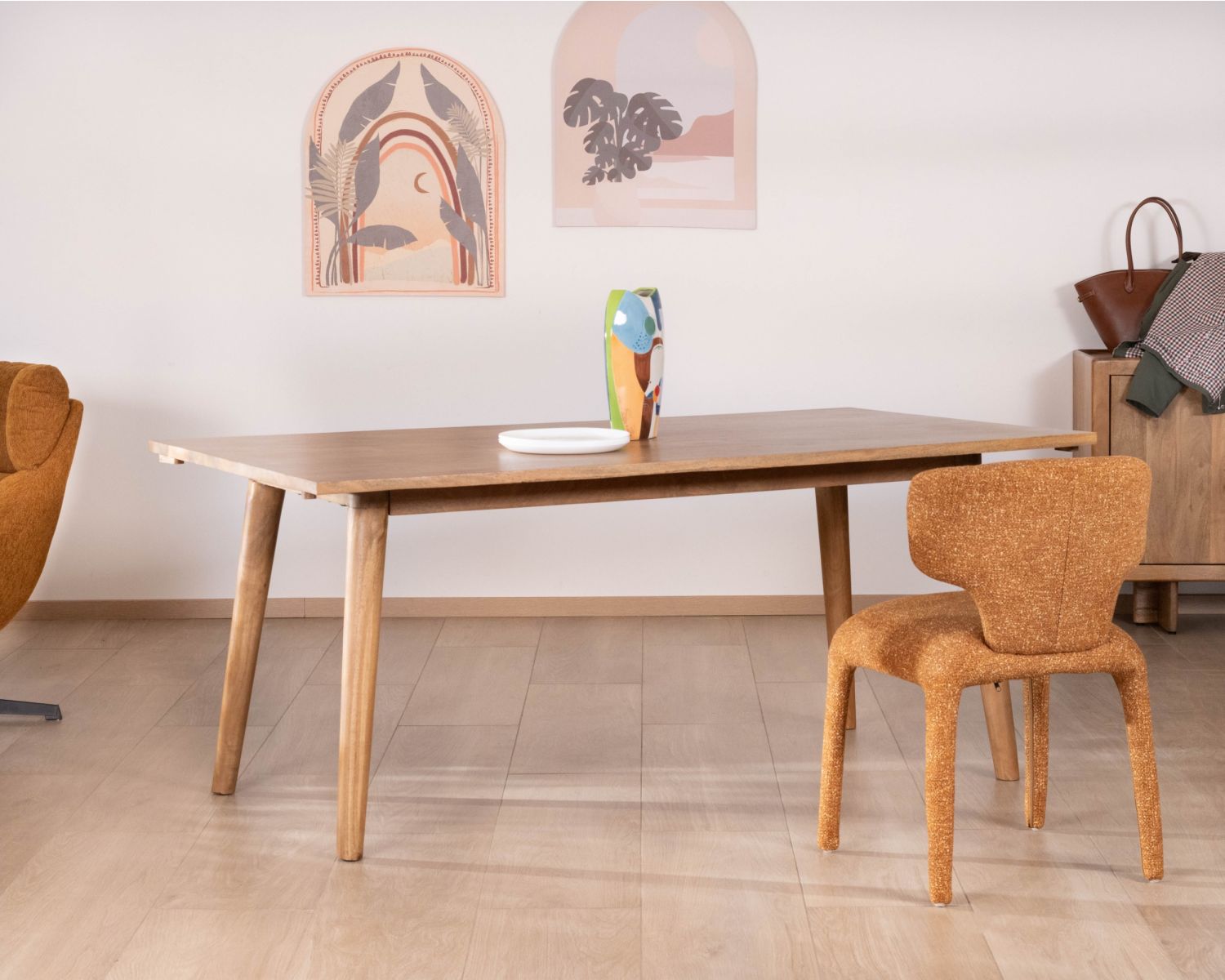 Table de repas extensible esprit rétro 180 cm en manguier massif naturel "Odely"