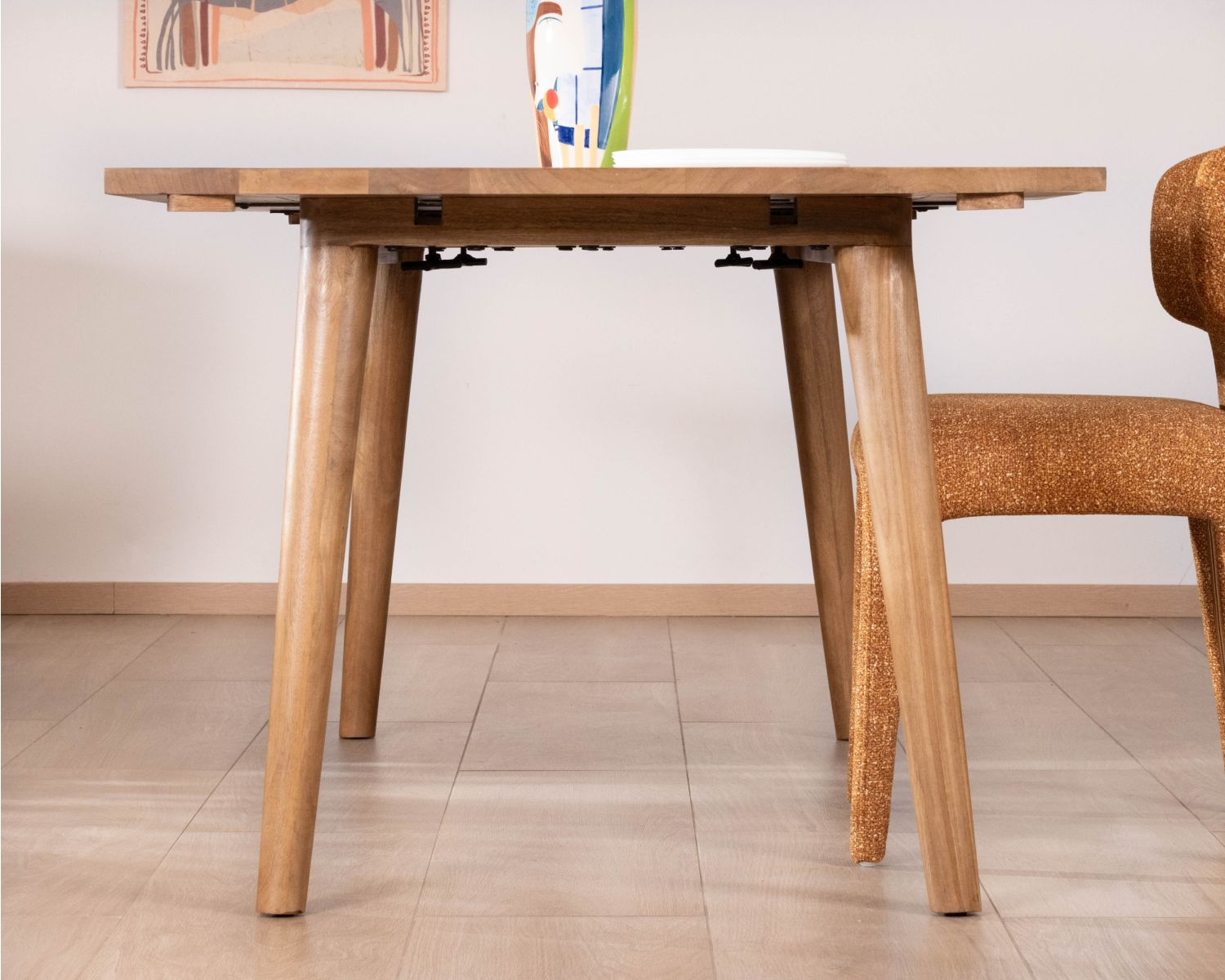 Table de repas extensible esprit rétro 180 cm en manguier massif naturel "Odely"