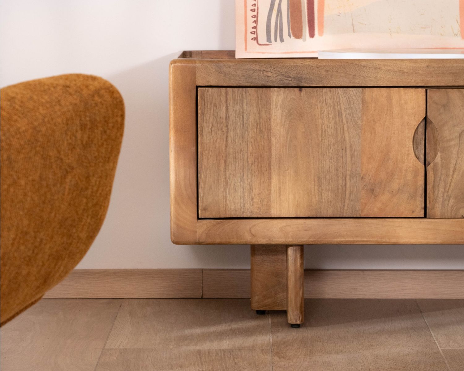 Meuble TV bas 180 cm en manguier naturel "Odely" 4 portes