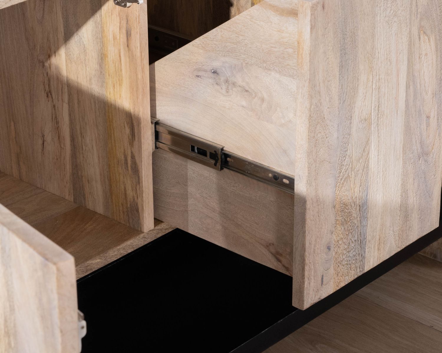 Meuble sous vasque double en bois graphique naturel et noir "Nani" 140 cm