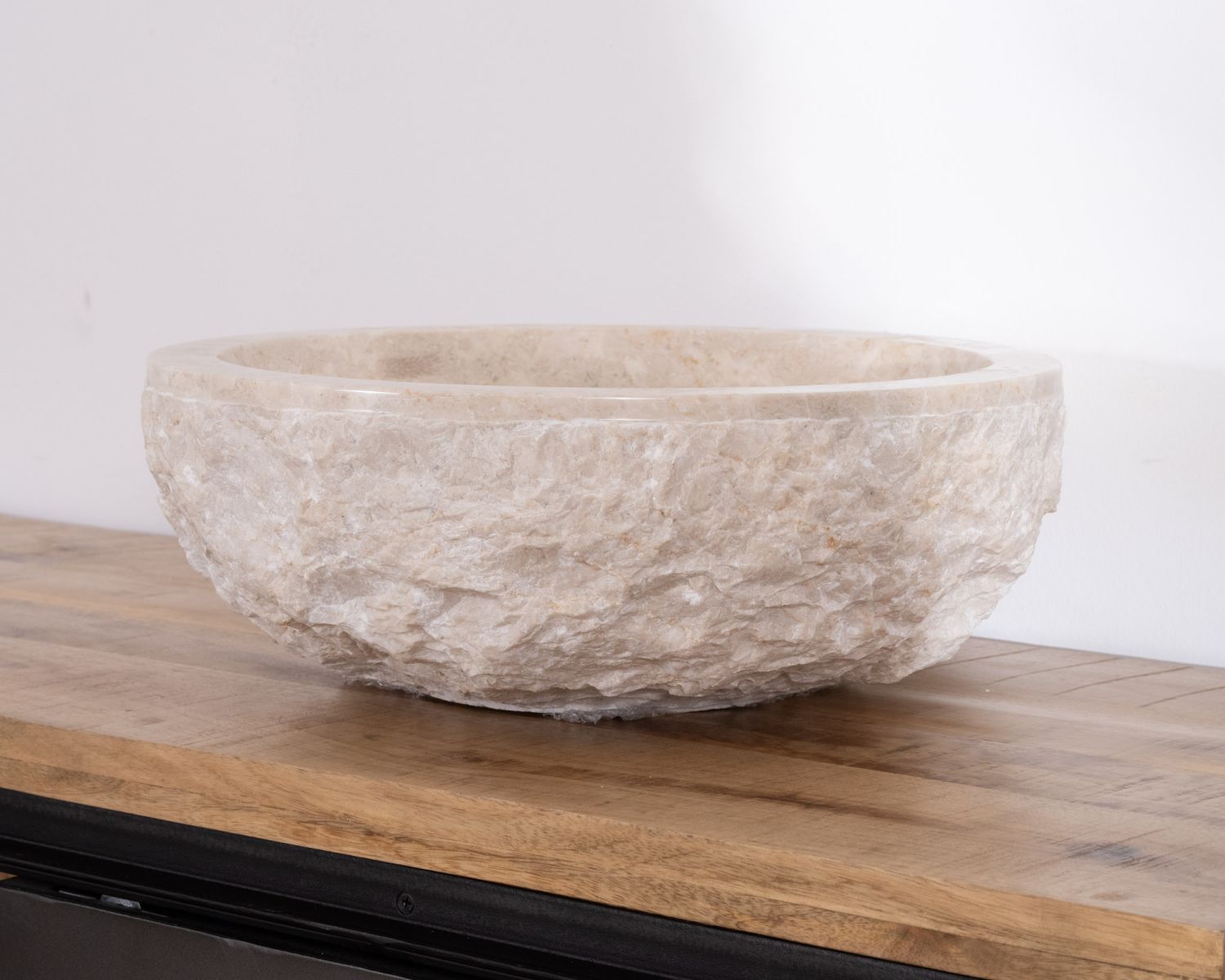 Vasque ronde 40 cm en marbre blanc "Stone" extérieur brut et texturé