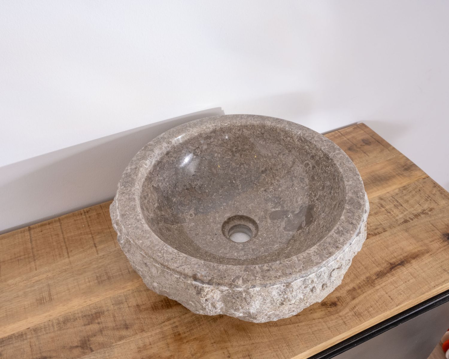 Vasque ronde en marbre gris extérieur brut et texturé "Stone" diamètre  40 cm