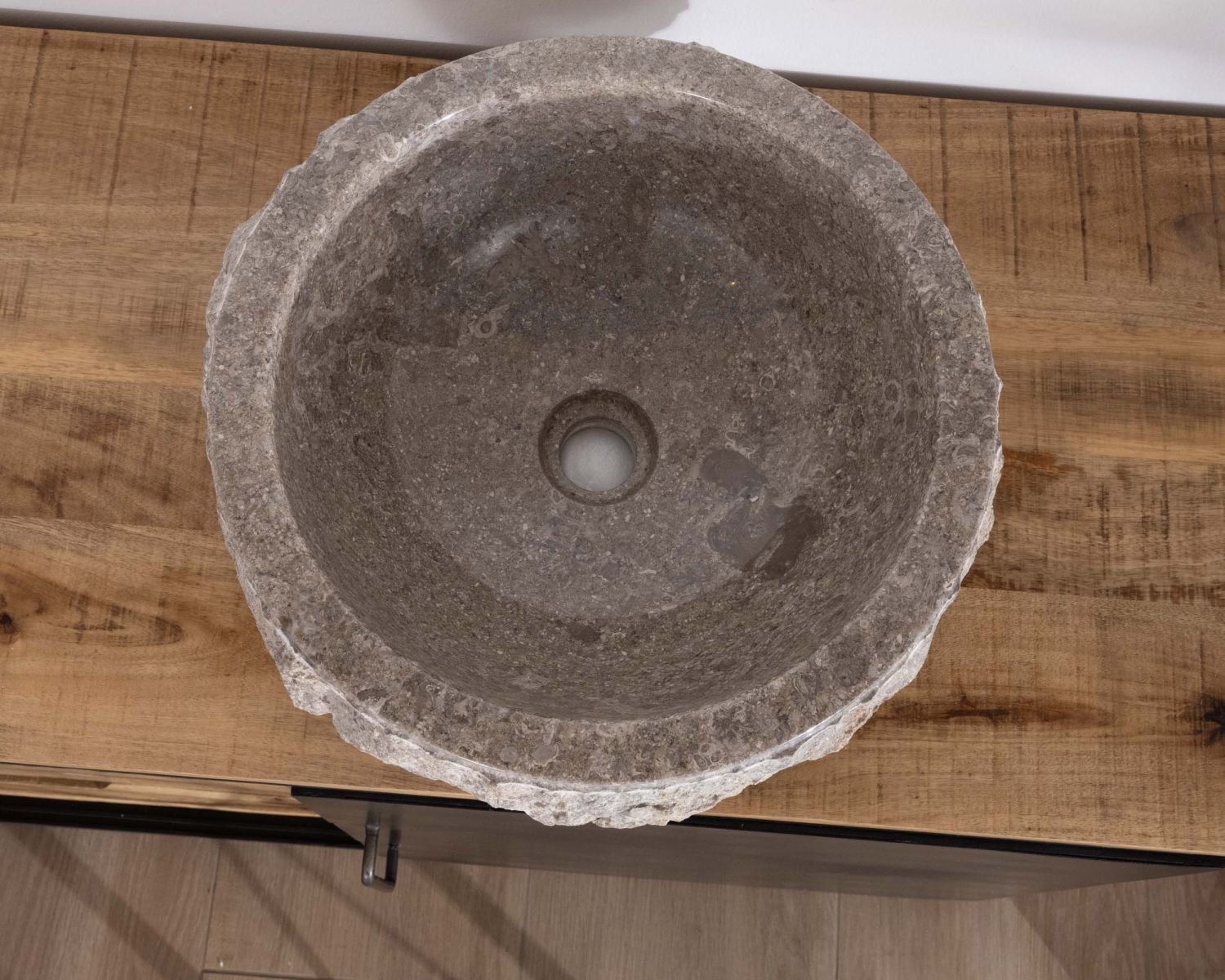 Vasque ronde en marbre gris extérieur brut et texturé "Stone" diamètre  40 cm