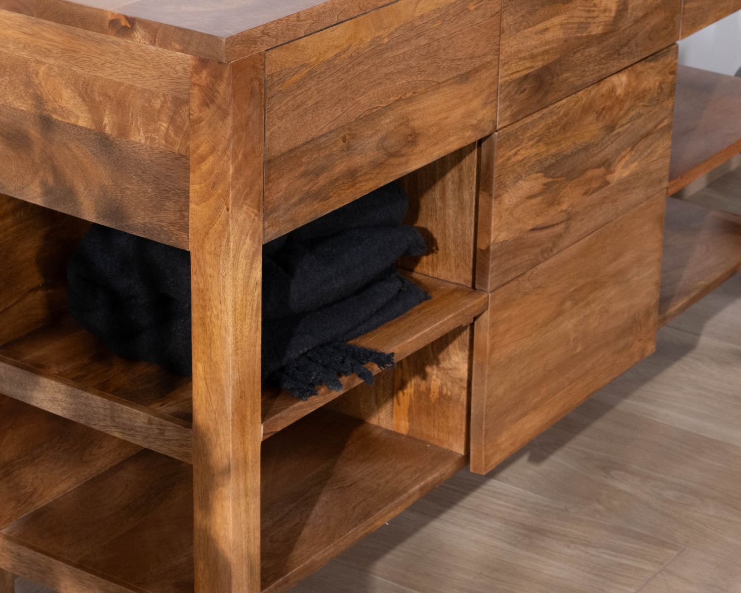 Meuble de salle de bain double en manguier foncé 140 cm avec niches et tiroirs "Kahiko"