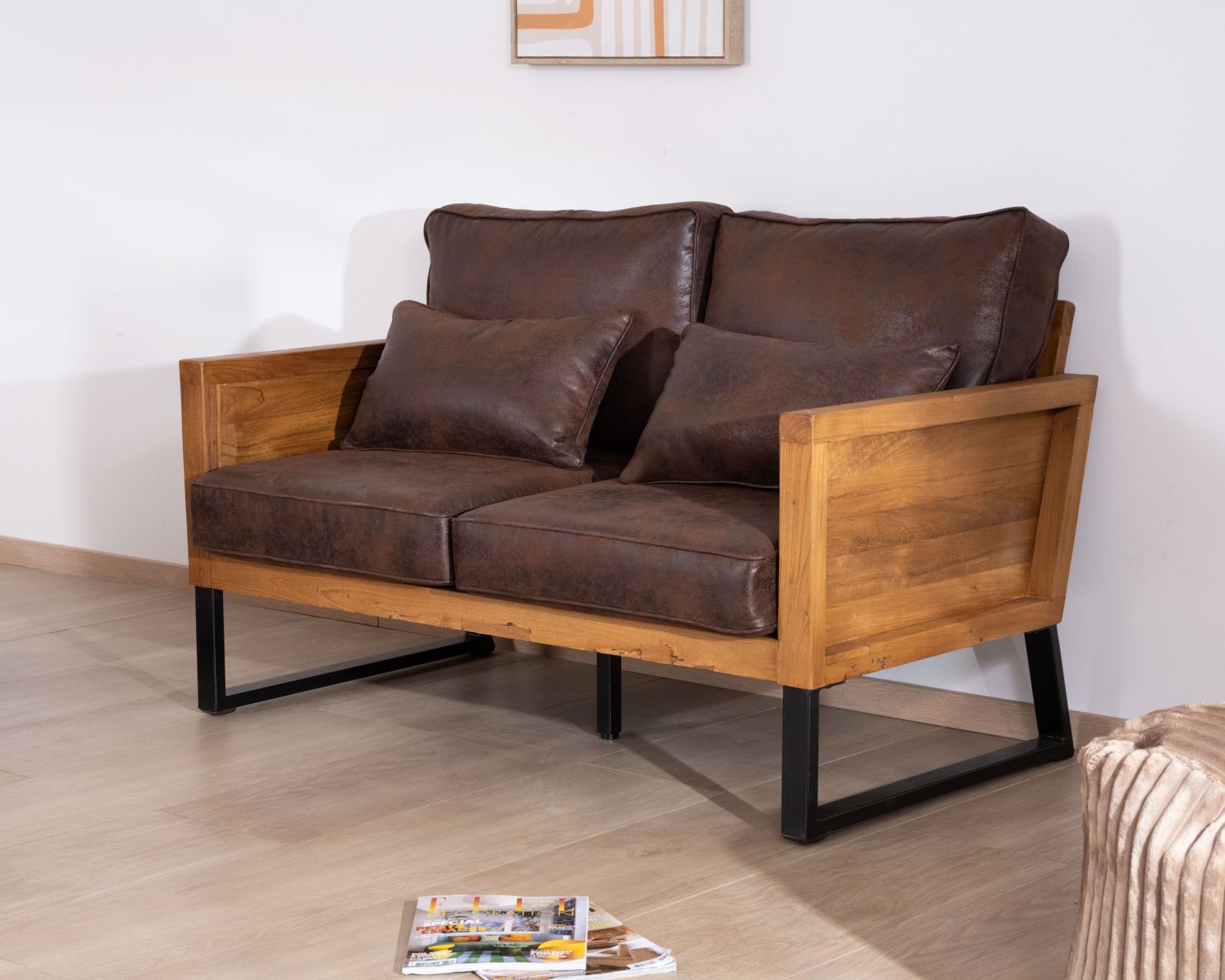 Canapé 2 places bois de teck et tissu imitation cuir havane "Roster"